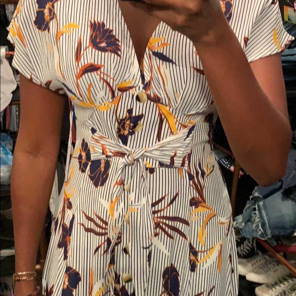 Dress - Picture 3 of 6